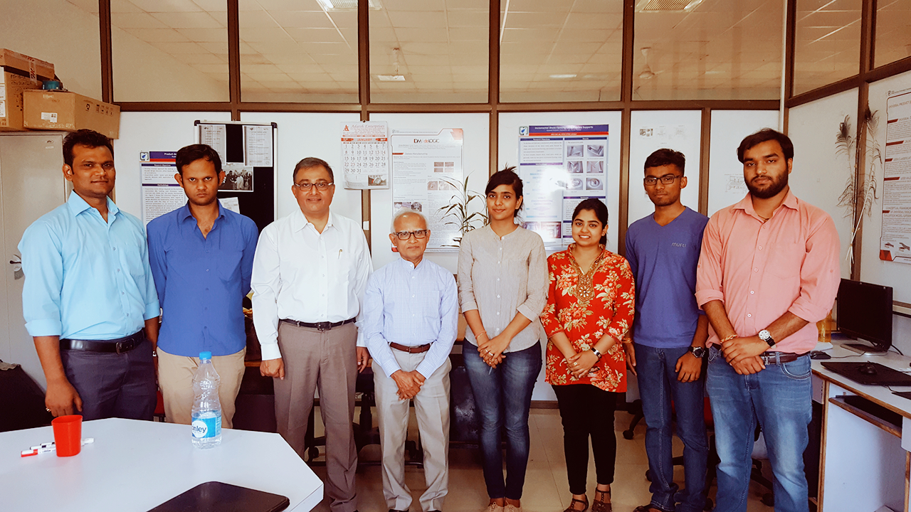 Prof. Mustafizur Rahman (Emeritus Professor of NUS) with members of deLOGIC lab.
